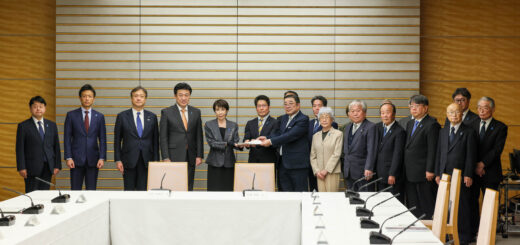 拉致被害者家族と面会　首相、解決へ全力の姿勢示す